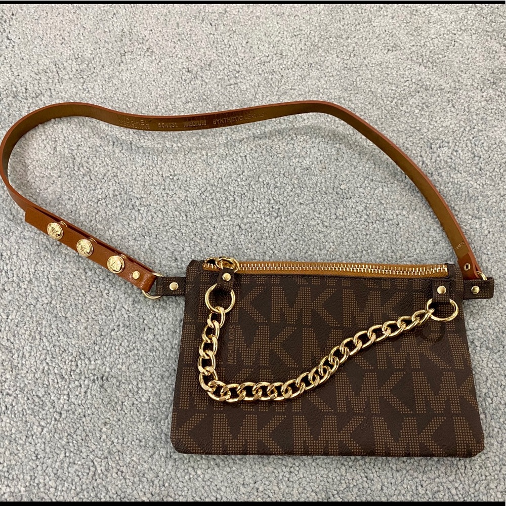 Micheal Kors Fanny Pack Belt... NWOT/ Medium size - Picture 7 of 7